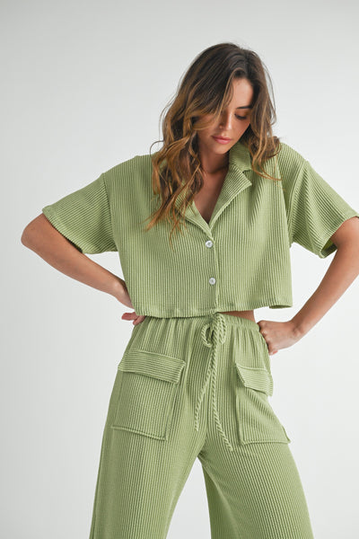 Your Guide to Wardrobe Staples: Basics Every Woman Needs