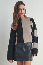 Load image into Gallery viewer, Black &amp; Oak Sweater Cropped Fit Turtleneck Long Sleeve Casual Outfit