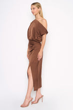 Load image into Gallery viewer, Evie Boat Neck Maxi Dress