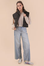 Load image into Gallery viewer, Sierra Quilted Crop Puffer Vest - Black