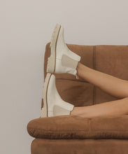 Load image into Gallery viewer, Oasis Society Gianna - Chunky Sole Chelsea Boot