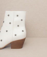 Load image into Gallery viewer, OASIS SOCIETY Ivanna - Star Studded Western Boots