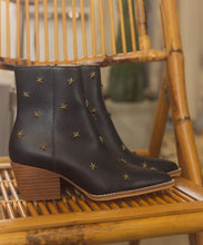 Load image into Gallery viewer, OASIS SOCIETY Ivanna - Star Studded Western Boots