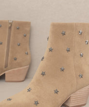 Load image into Gallery viewer, OASIS SOCIETY Ivanna - Star Studded Western Boots