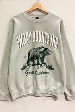 Load image into Gallery viewer, Vintage Smoky Mountain Pullover Sweatshirt