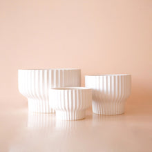 Load image into Gallery viewer, Presley Pedestal Pot - White