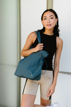 Load image into Gallery viewer, Skylar Nylon Side-Cinch Travel Carry On Gym Tote