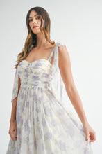 Load image into Gallery viewer, Winnie Flowy Floral Sweetheart Maxi Dress - Lavender
