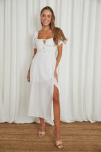 Load image into Gallery viewer, Puff Sleeved Tied Front Midi Dress