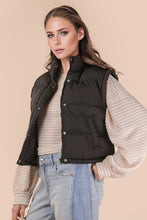 Load image into Gallery viewer, Sierra Quilted Crop Puffer Vest - Black