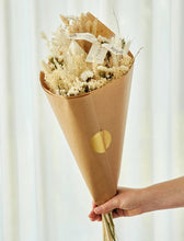 Load image into Gallery viewer, Dried Flowers Field Bouquet - White &amp; Neutral