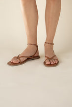 Load image into Gallery viewer, ELIO-1 FLAT SANDALS