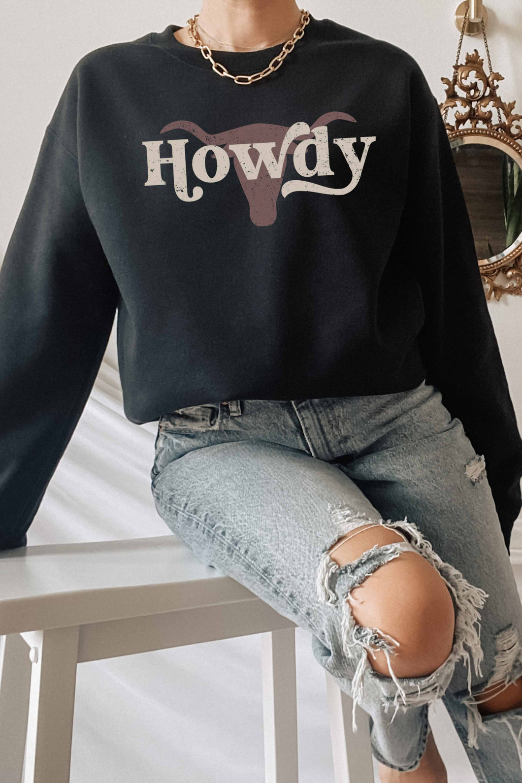 Howdy Black Graphic Pullover