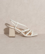 Load image into Gallery viewer, Strappy Wooden Heel Sandal