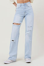 Load image into Gallery viewer, Distressed Wide Leg Jeans