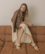 Load image into Gallery viewer, Strappy Alligator Heel