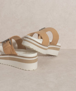 Staple Platform Sandal